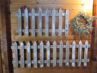 PICKET FENCE PIECES & WREATH