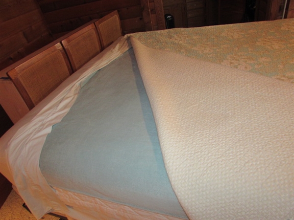 KING SIZE BEDSPREAD, BLANKET, PILLOWS W/CASES & SHAMS