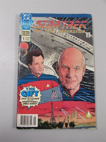 VINTAGE STAR TREK COMIC BOOKS