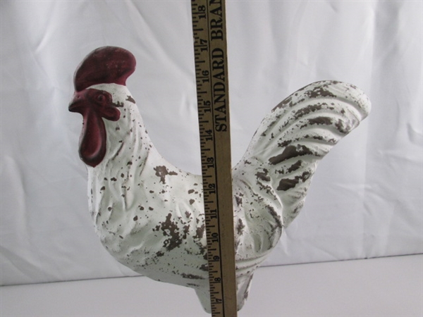 METAL ROOSTER STATUE - GARDEN ART