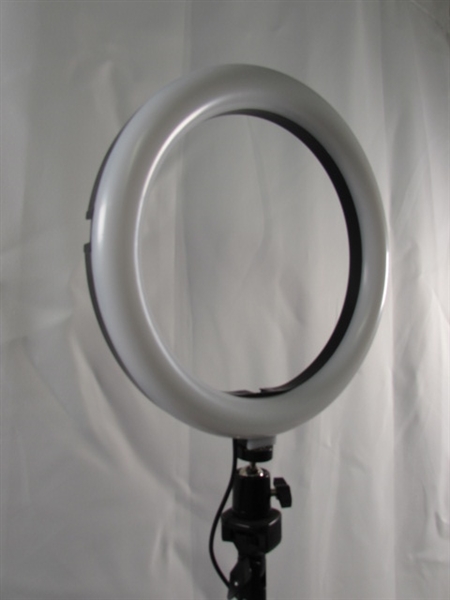 RING LIGHT & CELL PHONE SELFIE LIGHT