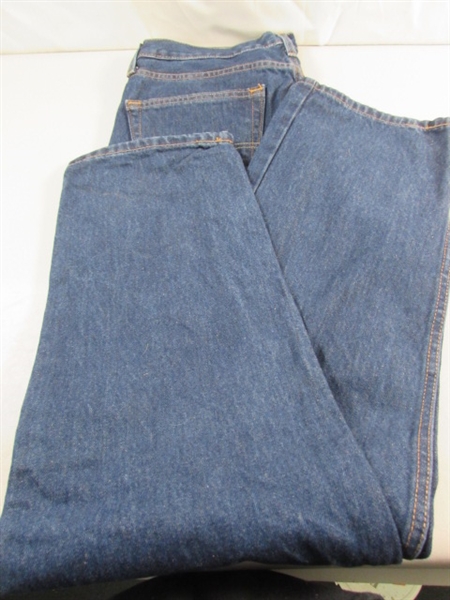 MEN'S DICKIES & LEVIS JEANS SIZE 32X32