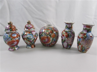 ASIAN PORCELAIN, VASES & LIDDED POTS