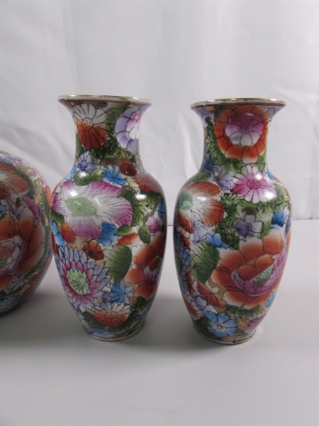 ASIAN PORCELAIN, VASES & LIDDED POTS