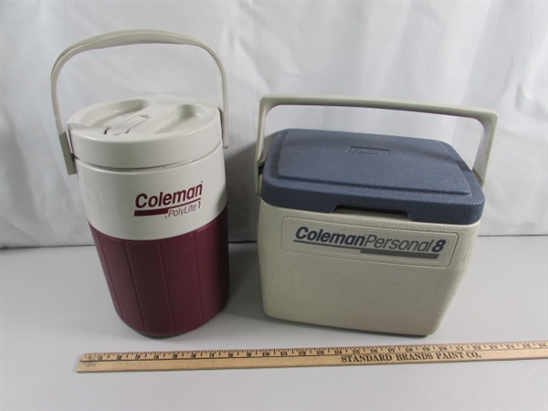 COLEMAN INSULATED 1-GALLON DRINK CONTAINER & PERSONAL COOLER