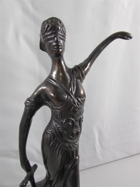 LADY JUSTICE BRONZE STATUE (NO WEIGHTS)