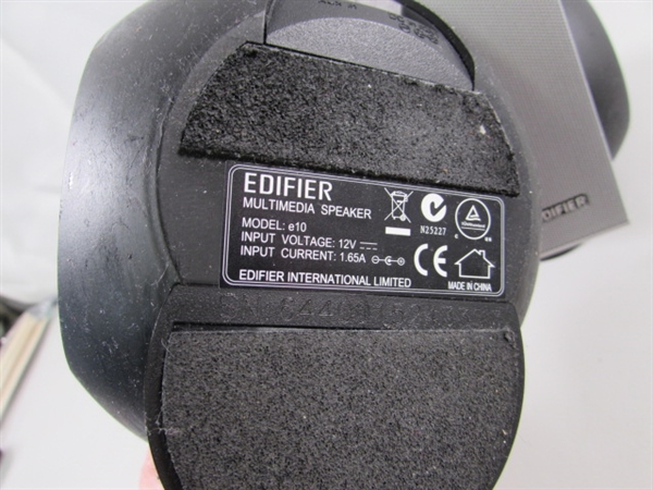 EDIFIER MULTIMEDIA SPEAKERS (UNTESTED)