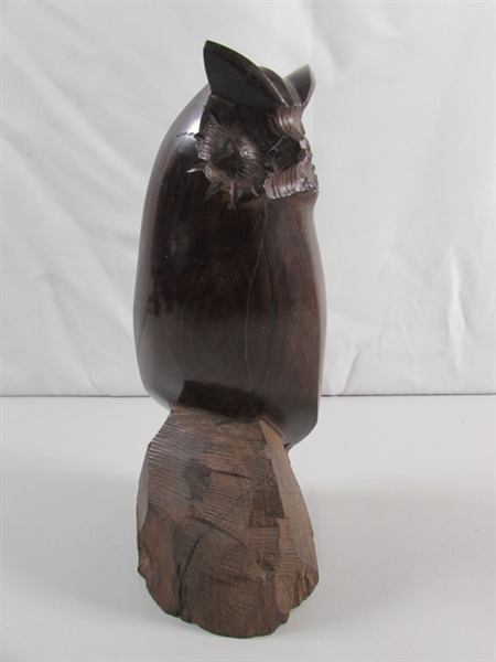 CARVED IRONWOOD OWL STATUE