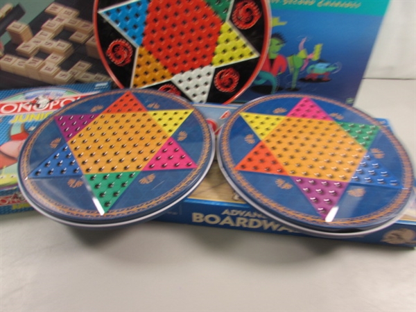 CHINESE CHECKERS & BOARD GAMES