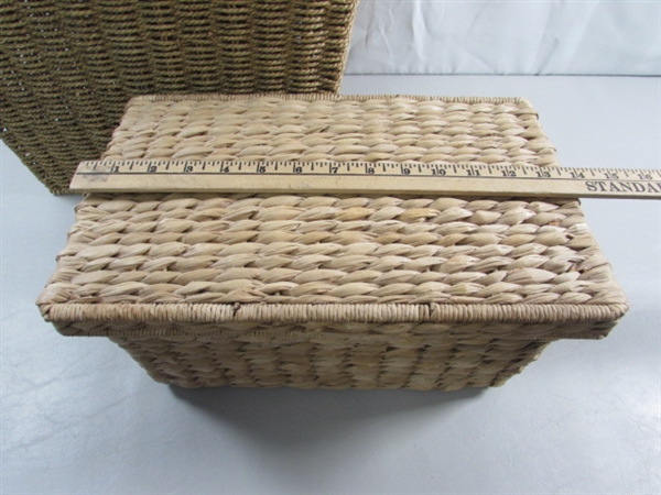 PAIR OF WIRE FRAMES WOVEN STORAGE BINS/BASKETS