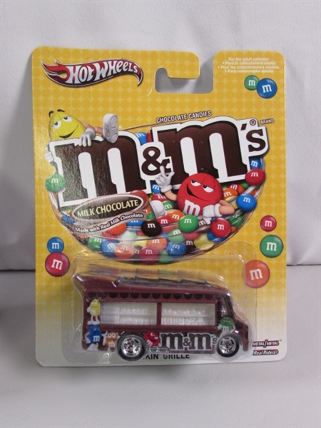 DIE CAST M&M RACING CARS/TRUCK & M&M SMOKIN' GRILL HOTWHEELS CAR & TIN