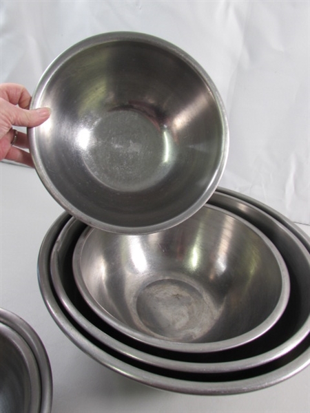 GRADUATED STAINLESS STEEL EKCO MIXING BOWLS 1.5-8 QUART PLUS OTHERS