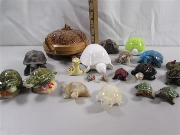 COLLECTION OF TURTLES