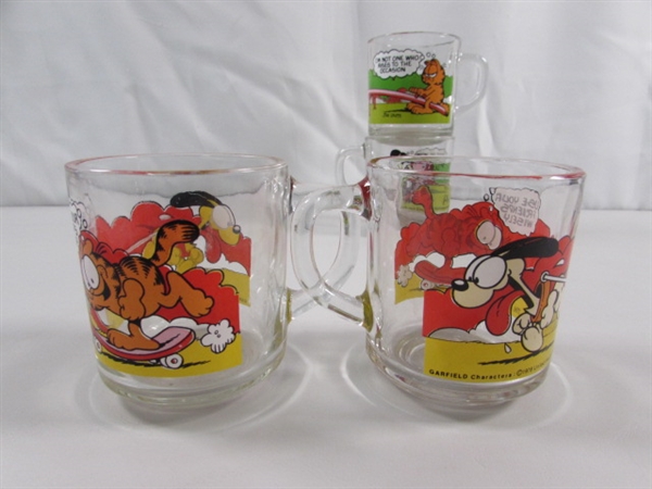 8 - VINTAGE 1978/80 GARFIELD MUGS