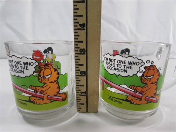 8 - VINTAGE 1978/80 GARFIELD MUGS