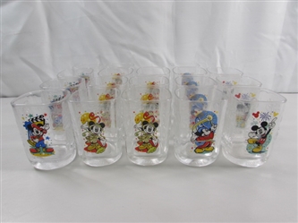 SQUARE DISNEY WORLD DRINKING GLASSES