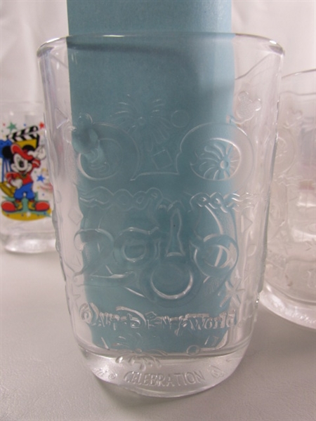 SQUARE DISNEY WORLD DRINKING GLASSES