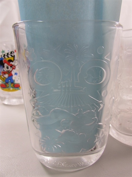 SQUARE DISNEY WORLD DRINKING GLASSES