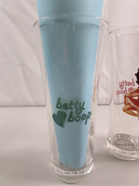 VINTAGE BETTY BOOP FLARED HI-BALL GLASSES