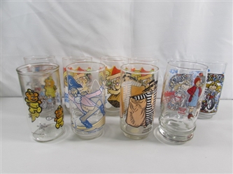 VINTAGE CHARACTER DRINKING GLASSES 1980S