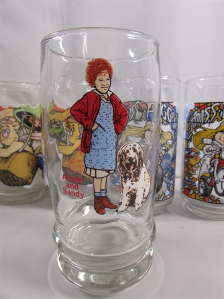 VINTAGE CHARACTER DRINKING GLASSES 1980'S