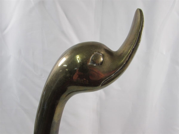 VINTAGE BRASS SWAN SCULPTURE