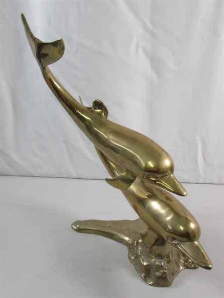 VINTAGE BRASS SCULPTURE OF 2 SWIMMING DOLPHINS