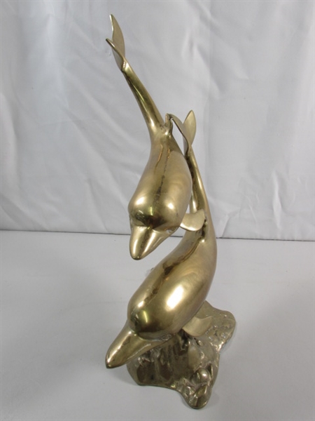 VINTAGE BRASS SCULPTURE OF 2 SWIMMING DOLPHINS