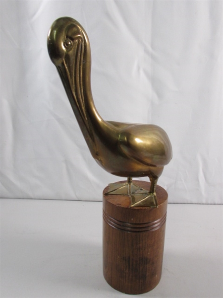 VINTAGE BRASS PELICAN SCULPTURE ON WOODEN POST