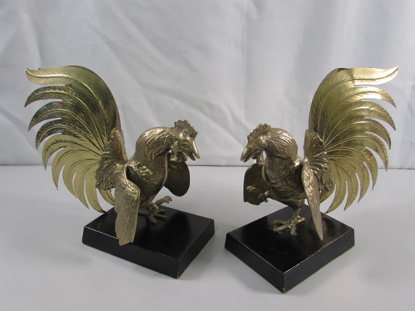 PAIR OF VINTAGE BRASS ROOSTER SCULPTURES