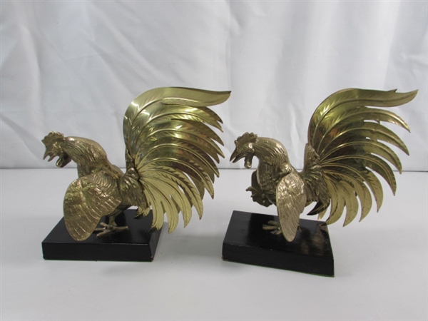 PAIR OF VINTAGE BRASS ROOSTER SCULPTURES