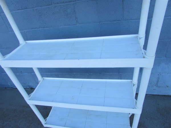 4-TIER PLASTIC SHELVING UNIT