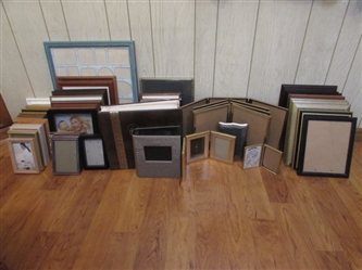LARGE COLLECTION OF PICTURE FRAMES & 2 ALBUMS
