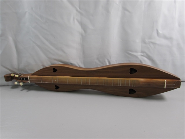 DULCIMER IN HARD CASE