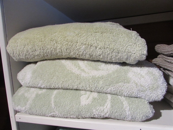 BATH TOWELS, HAND TOWELS, WASHCLOTHS & BATH MATS