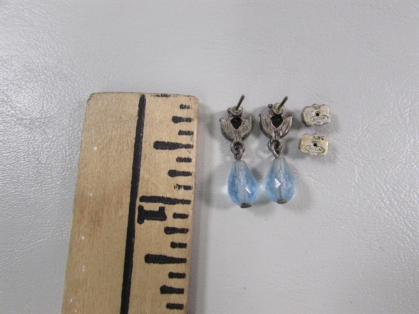 VINTAGE AVON SILVERTONE & BLUE RHINESTONE NECKLACE & EARRING SET