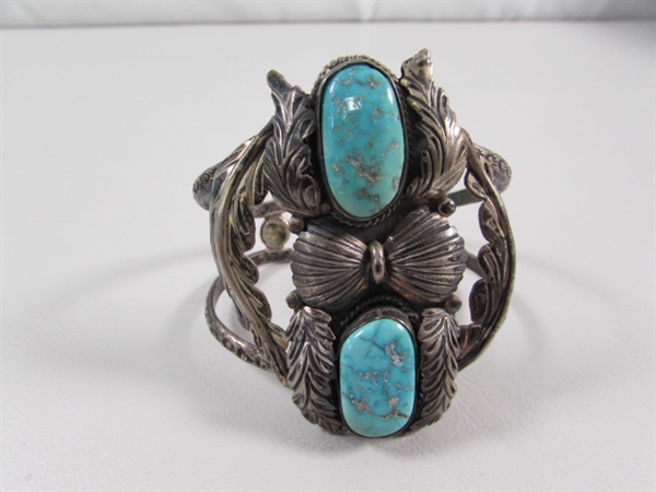 VINTAGE NAVAJO STERLING SILVER CUFF BRACELET WITH LARGE TURQUOISE STONES