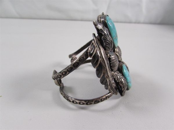 VINTAGE NAVAJO STERLING SILVER CUFF BRACELET WITH LARGE TURQUOISE STONES