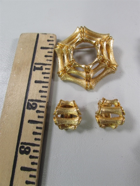 2 VINTAGE BROOCHES W/MATCHING CLIP-ON STYLE EARRINGS
