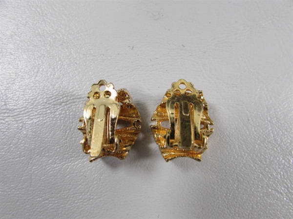 2 VINTAGE BROOCHES W/MATCHING CLIP-ON STYLE EARRINGS