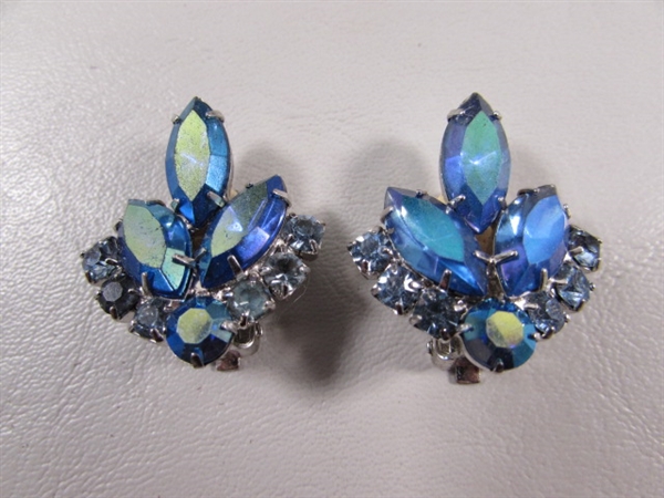 2 VINTAGE BROOCHES W/MATCHING CLIP-ON STYLE EARRINGS
