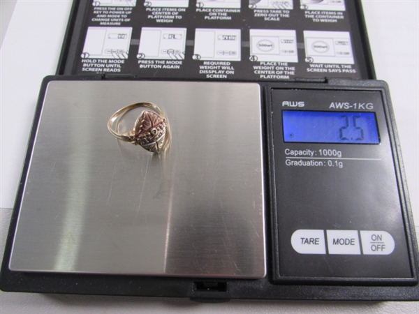 10 KT BLACK HILLS GOLD RING - SIZE 6.5