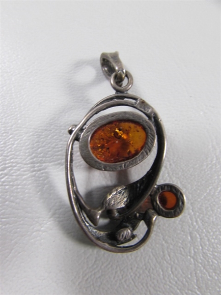 VINTAGE STERLING SILVER ART NOUVEAU PENDANT W/AMBER STONES