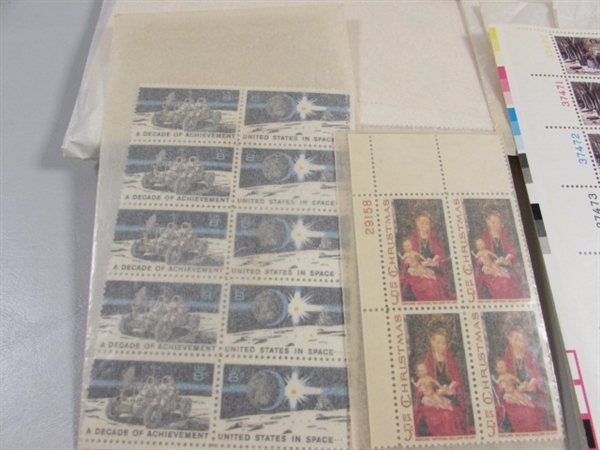 LARGE COLLECTION OF UNUSED US POSTAGE STAMP BLOCKS & SOME SINGLES - MNH
