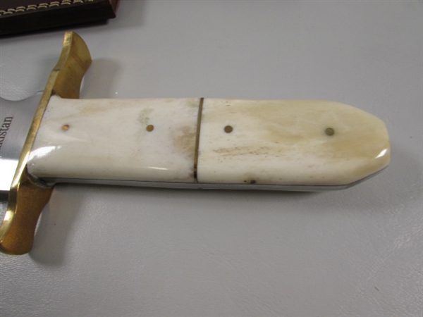 NEW TIMBER RATTLER BOWIE KNIFE W/LEATHER SHEATH