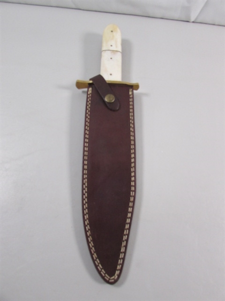 NEW TIMBER RATTLER BOWIE KNIFE W/LEATHER SHEATH