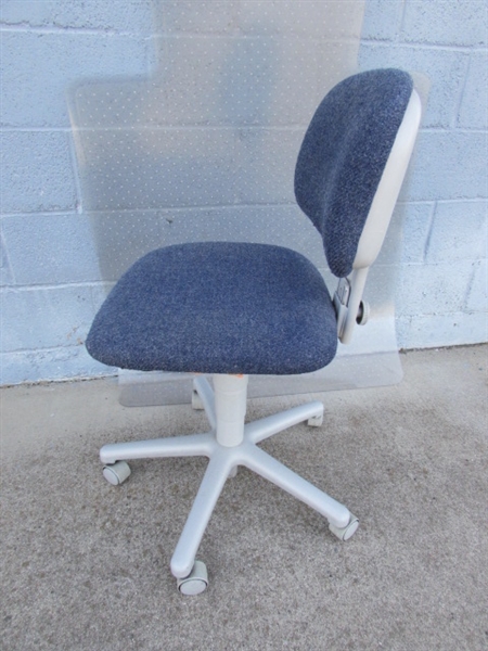 OFFICE CHAIR & PROTECTIVE CARPET MAT