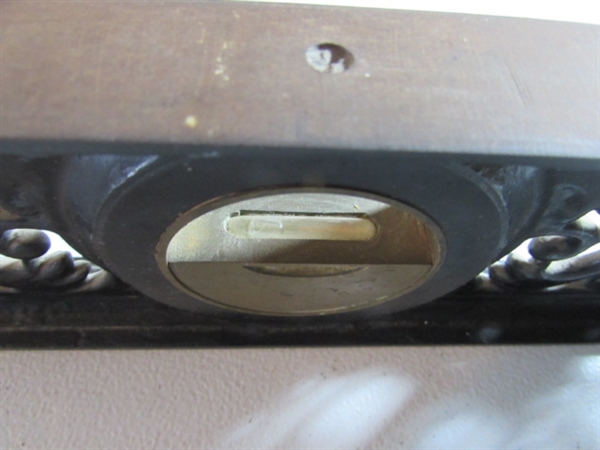 4 METAL LEVELS & 1 MINI WOOD LEVEL - VINTAGE