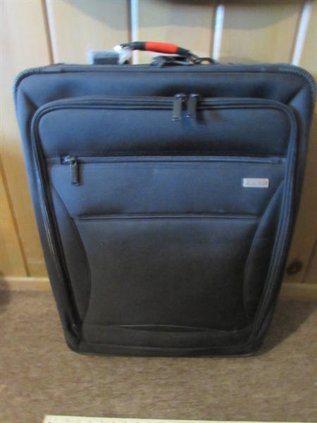 NRA SUITCASE AND TRAVELBAG