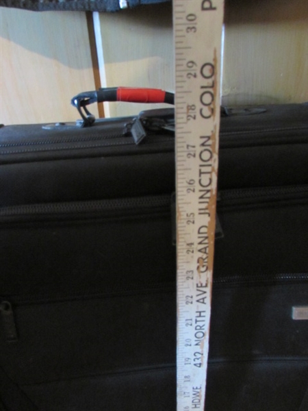 NRA SUITCASE AND TRAVELBAG